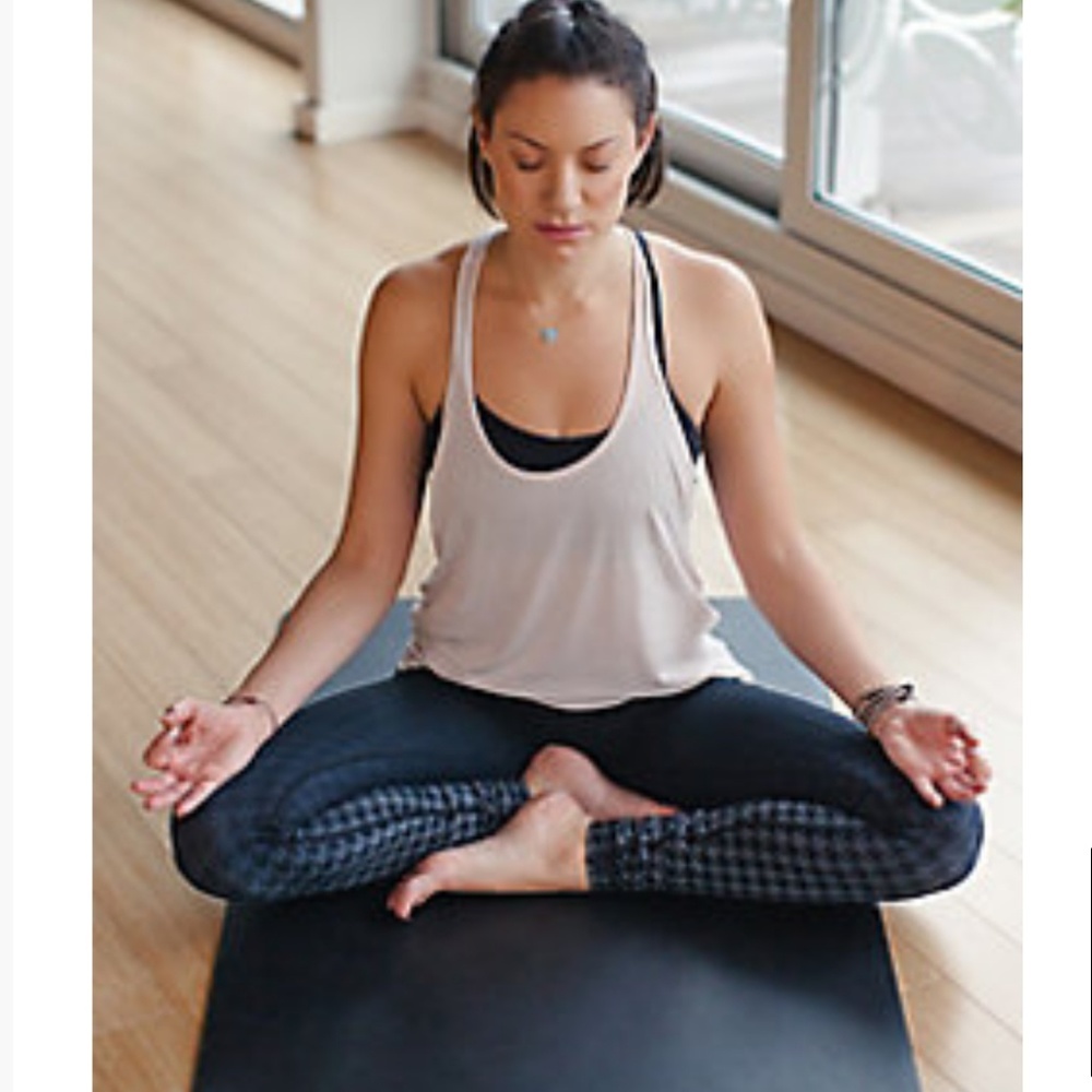 105 F Singlet Lululemon